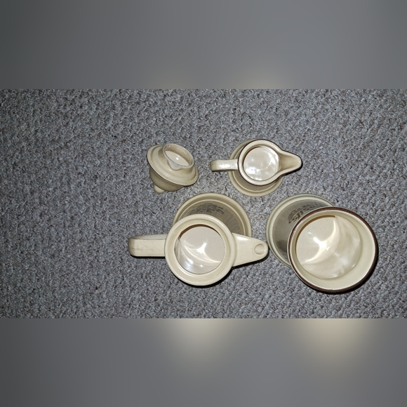 Pfaltzgraff Utensil Holder, Teapot and Creamer.